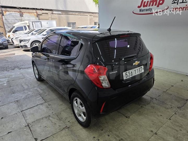 Chevrolet Spark 2017 KLYDC487DHC240250 — 5