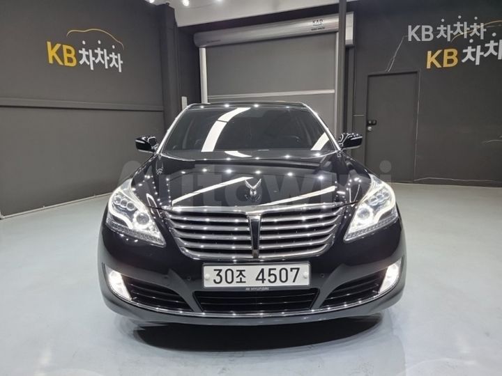 Hyundai Equus