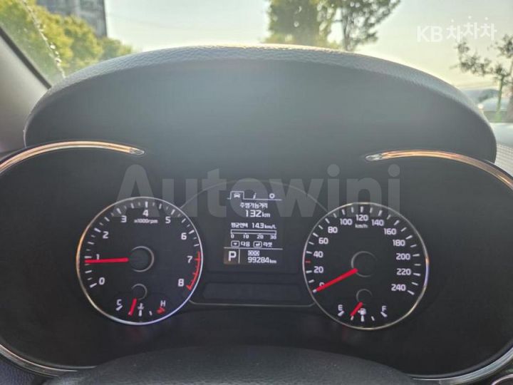 Kia K3 2013 KNAFK412BDA838308 — 5