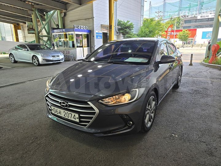 Hyundai Avante 2018 — 3