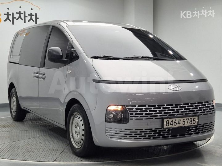 Hyundai Staria 2022 — 4