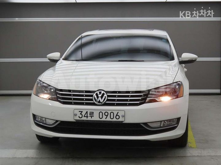 Volkswagen Passat 2015 — 2