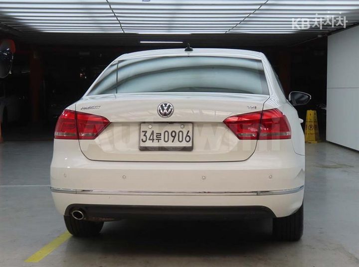 Volkswagen Passat 2015 — 3