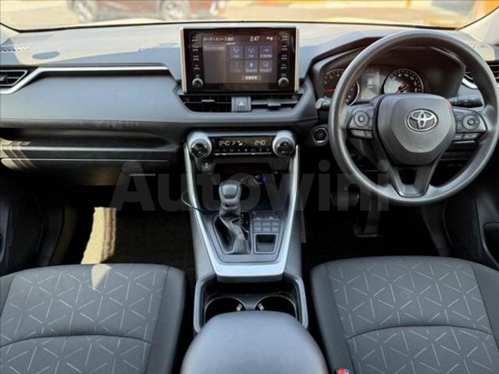 Toyota RAV4 2021 — 2