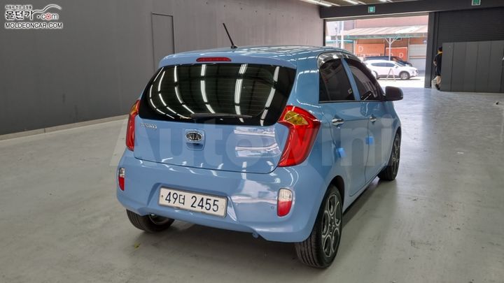 Kia Morning 2011 — 2