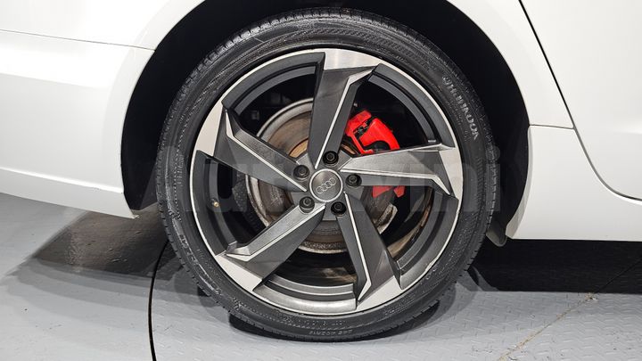 Audi A6 2014 — 5