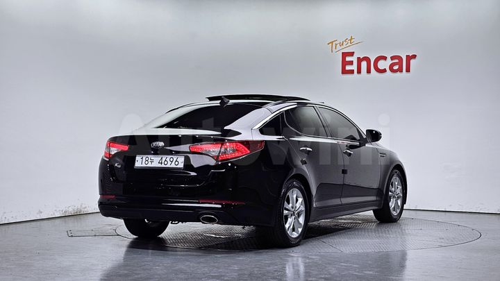 Kia K5 2013 — 2