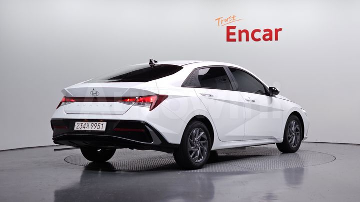 Hyundai Avante 2024 — 2