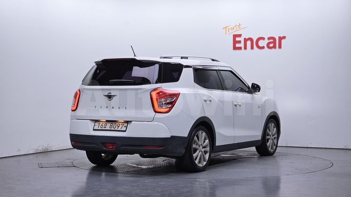 KGM (Ssangyong) Tivoli 2017 — 2