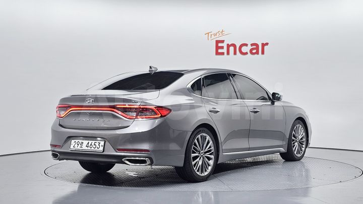 Hyundai Grandeur 2017 — 2