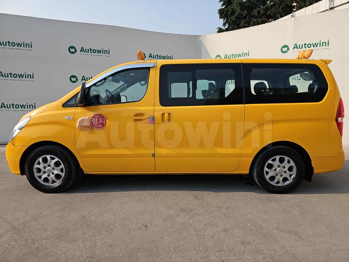Hyundai Starex 2015 — 2