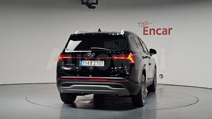 Hyundai SantaFe 2023 — 4
