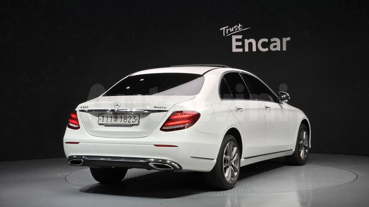 Mercedes-Benz E Class 2020 — 2