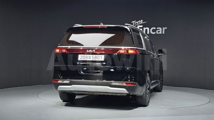 Kia Carnival 2023 — 4