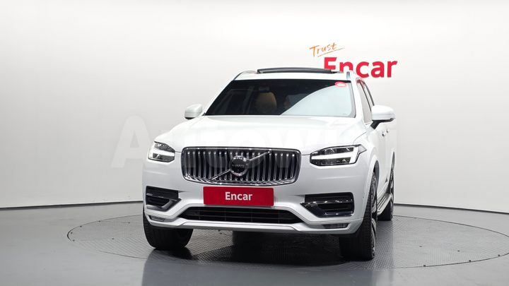 Volvo XC90 2022 — 3