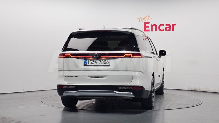 Kia Carnival 2021 — 4