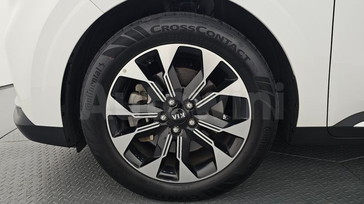 Kia Carnival 2021 — 5