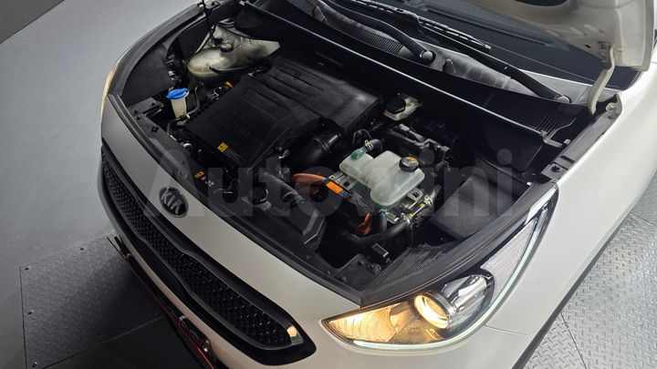 Kia Niro 2017 — 5
