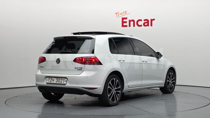 Volkswagen Golf 2015 — 2