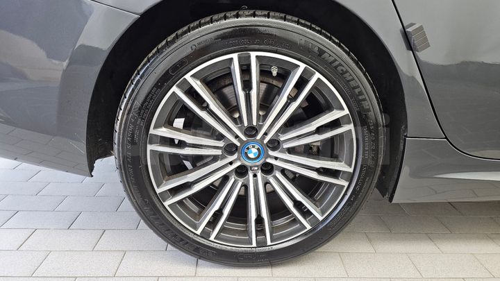 BMW 3 Series 2022 — 5