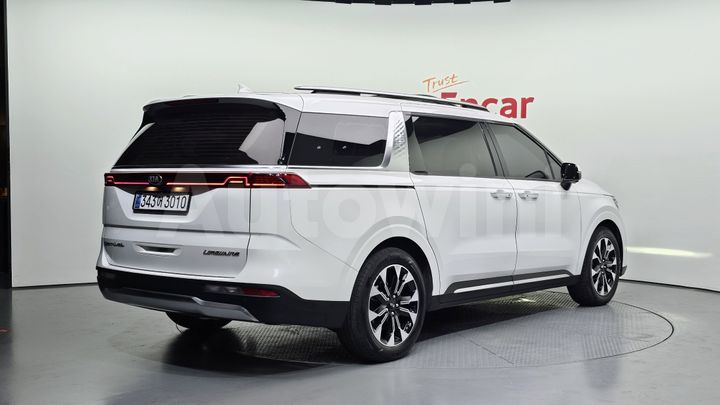 Kia Carnival 2021 — 2