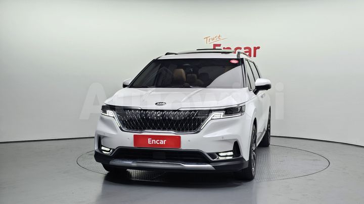 Kia Carnival 2021 — 3