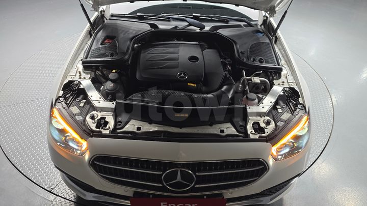 Mercedes-Benz E Class 2022 — 5