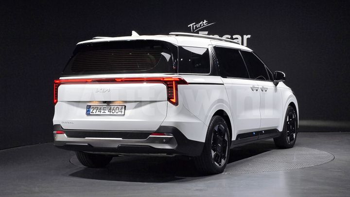Kia Carnival 2024 — 2