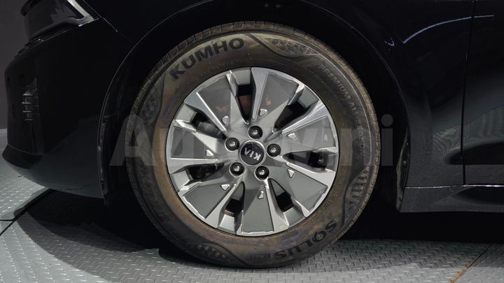 Kia K5 2021 — 5