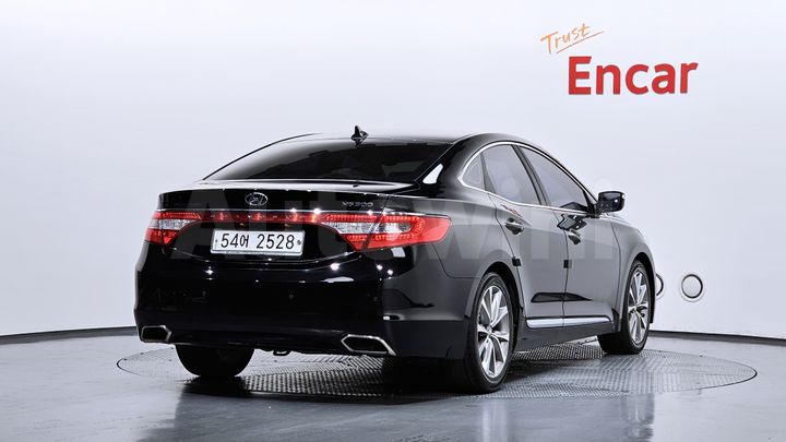 Hyundai Grandeur 2015 — 2