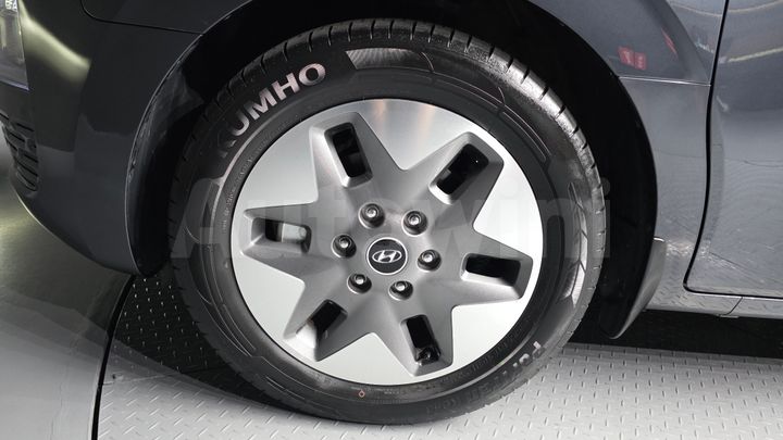 Hyundai Staria 2023 — 5