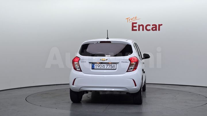 Chevrolet Spark 2022 — 4