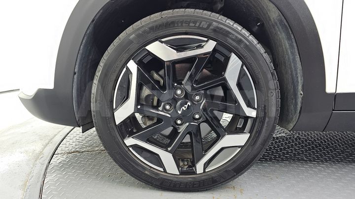 Kia Seltos 2023 — 5