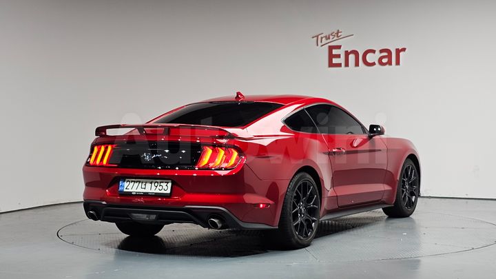 Ford Mustang 2022 — 2