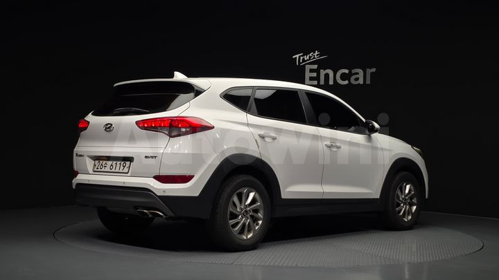 Hyundai Tucson 2016 — 2