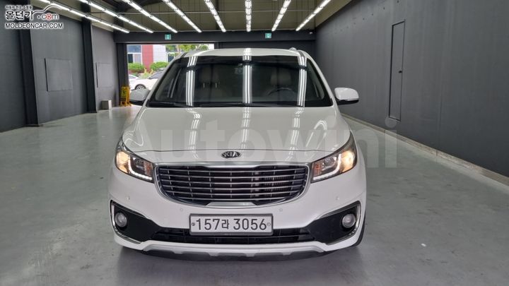 Kia Carnival 2015 — 3