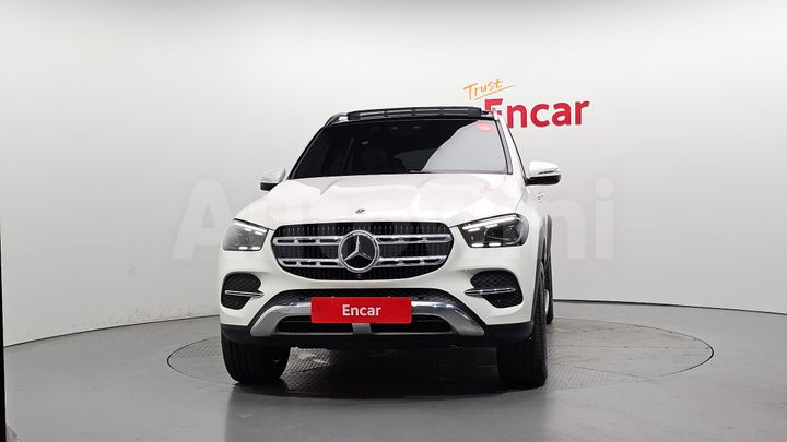 Mercedes Benz GLE Class 2024 — 3