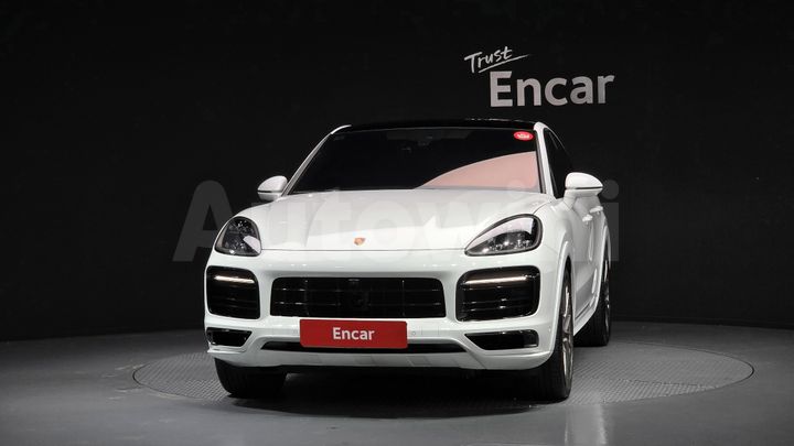Porsche Cayenne 2023 — 2