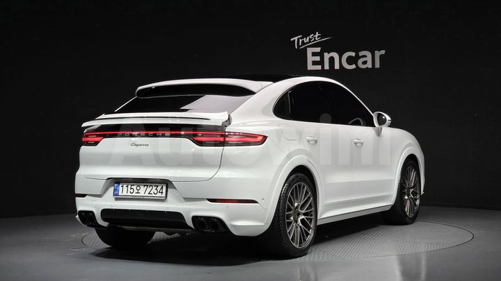 Porsche Cayenne 2023 — 3