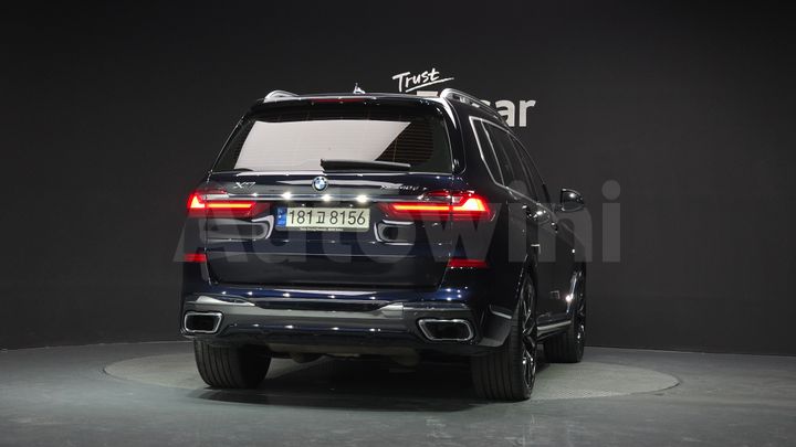 BMW X7 2021 — 4