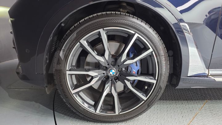 BMW X7 2021 — 5