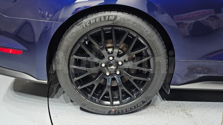 Ford Mustang 2018 — 5