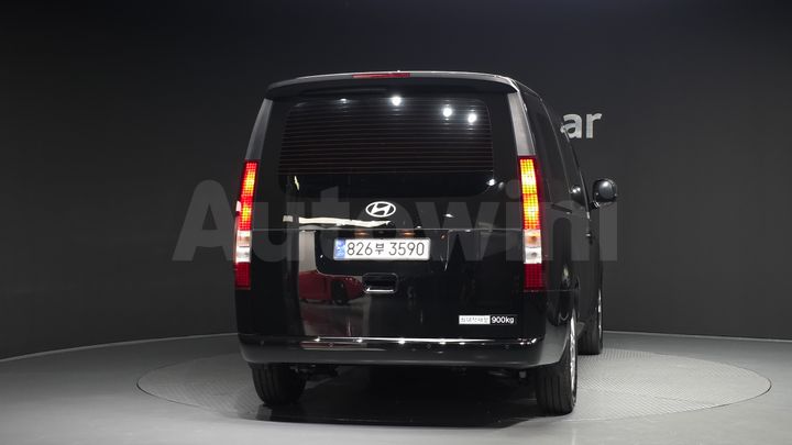 Hyundai Staria 2025 — 4