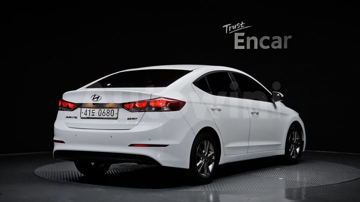 Hyundai Avante 2016 — 2