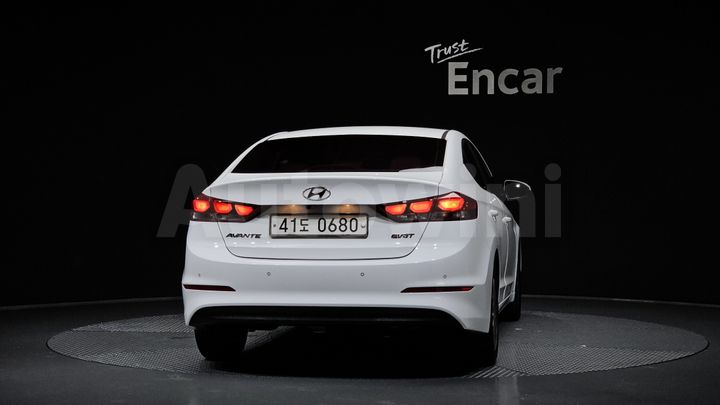 Hyundai Avante 2016 — 4