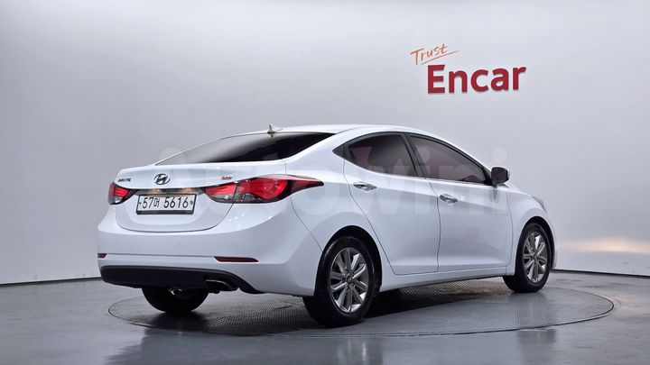 Hyundai Avante 2015 — 2