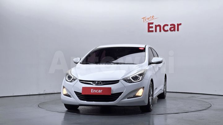 Hyundai Avante 2015 — 3