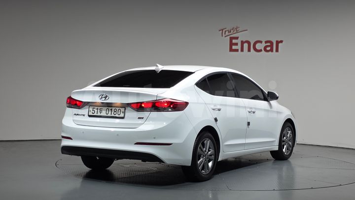 Hyundai Avante 2017 — 2