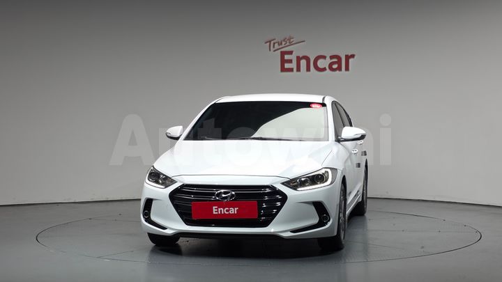 Hyundai Avante 2017 — 3