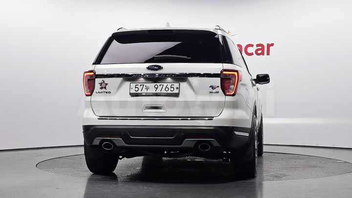 Ford Explorer 2018 — 3
